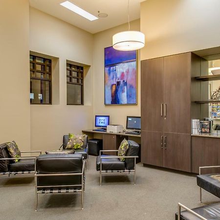 Mantra Collins Hotel Хоубарт Екстериор снимка